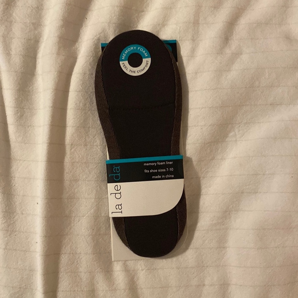 NWT - Memory Foam Liner fits shoes 7-10 Women’s
